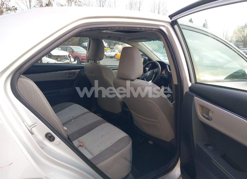 Photo 8 of 2019 Toyota Corolla L/LE/XLE/SE/XSE (VIN 2T1BURHE2KC139752)