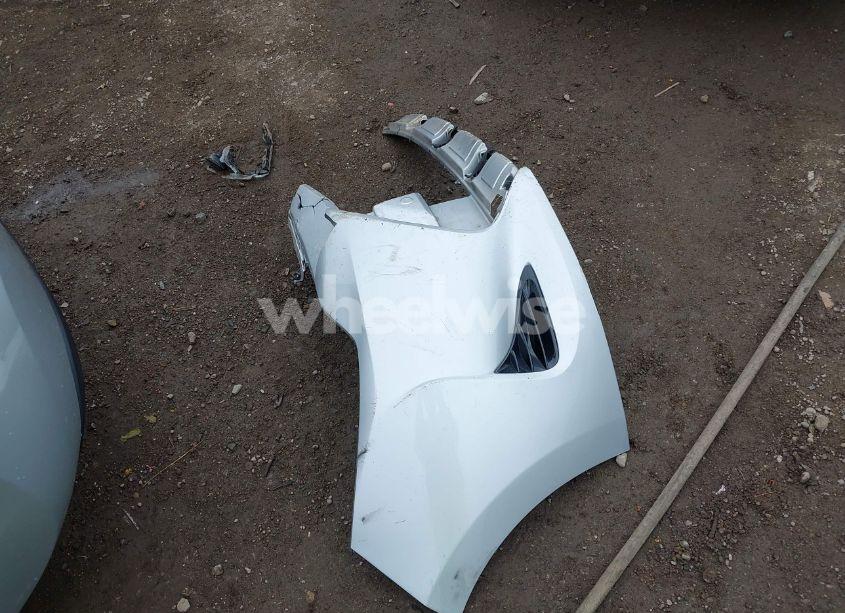 Photo 12 of 2019 Toyota Corolla LE (VIN 2T1BURHE2KC146071)