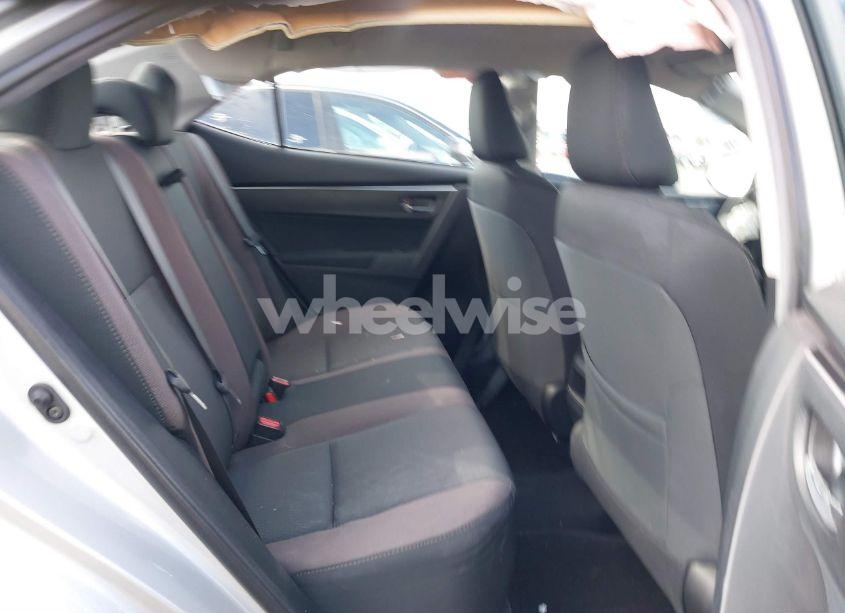 Photo 8 of 2019 Toyota Corolla LE (VIN 2T1BURHE2KC152131)