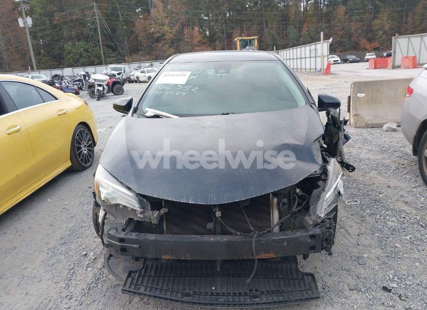 Photo 12 of 2019 Toyota Corolla LE (VIN 2T1BURHE2KC162352)