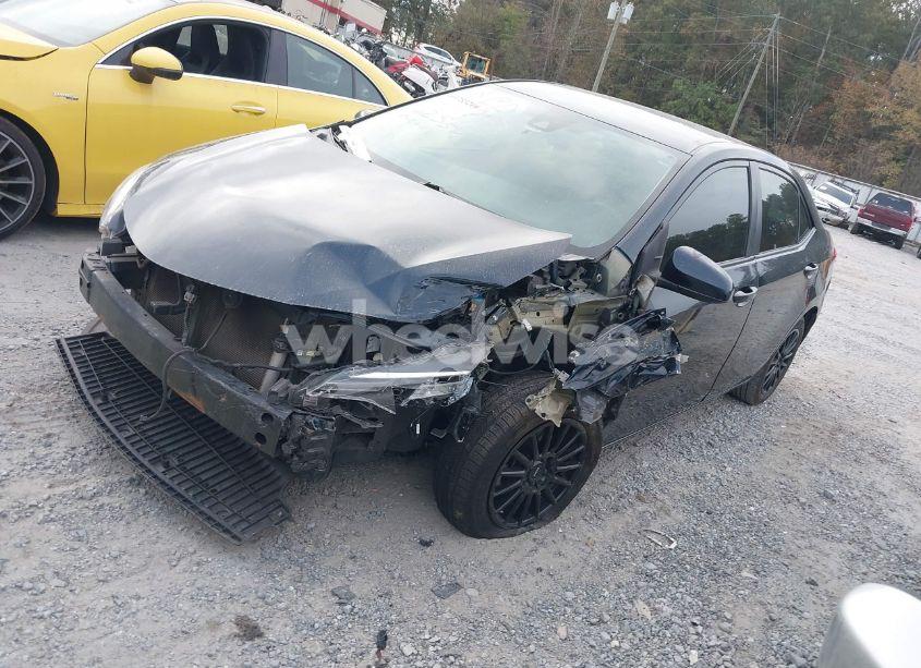 Photo 2 of 2019 Toyota Corolla LE (VIN 2T1BURHE2KC162352)