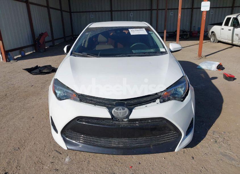 Photo 12 of 2019 Toyota Corolla LE (VIN 2T1BURHE2KC176395)