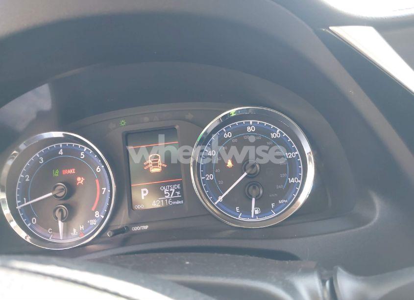 Photo 7 of 2019 Toyota Corolla LE (VIN 2T1BURHE2KC176395)