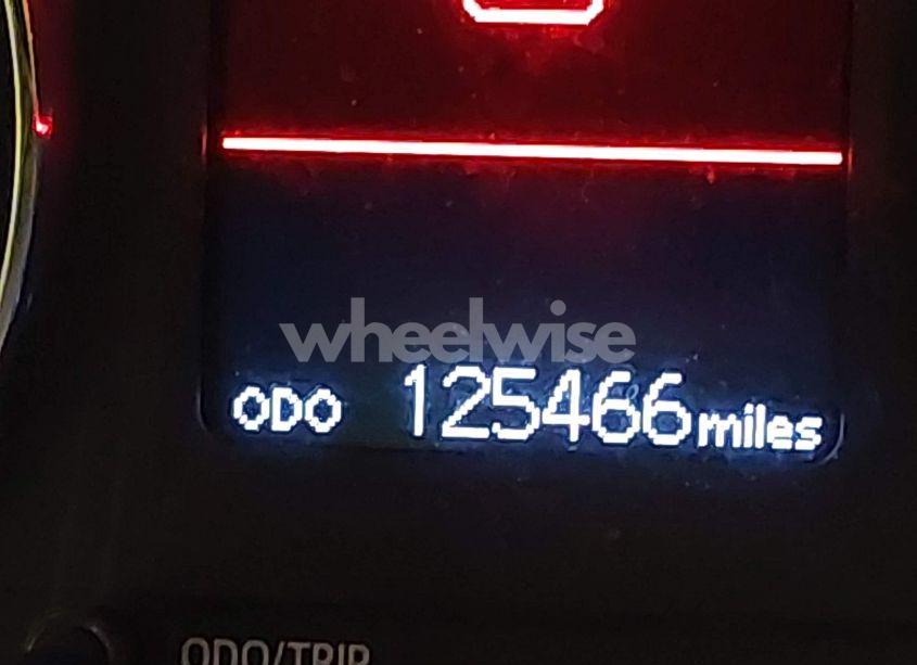 Photo 15 of 2019 Toyota Corolla LE (VIN 2T1BURHE2KC181404)