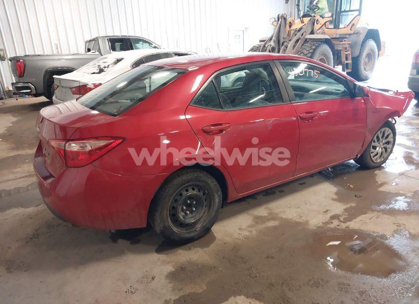 Photo 4 of 2019 Toyota Corolla LE (VIN 2T1BURHE2KC181404)