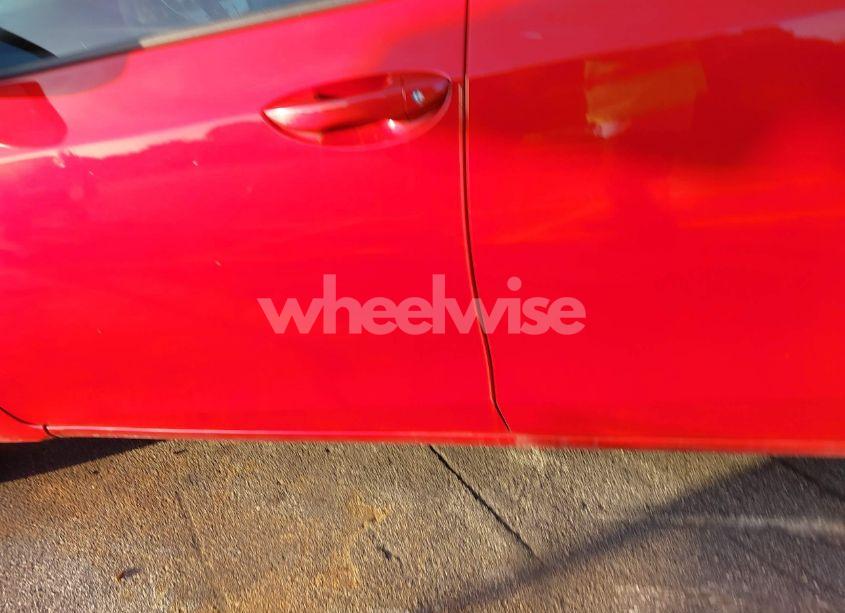 Photo 19 of 2019 Toyota Corolla LE (VIN 2T1BURHE2KC199630)