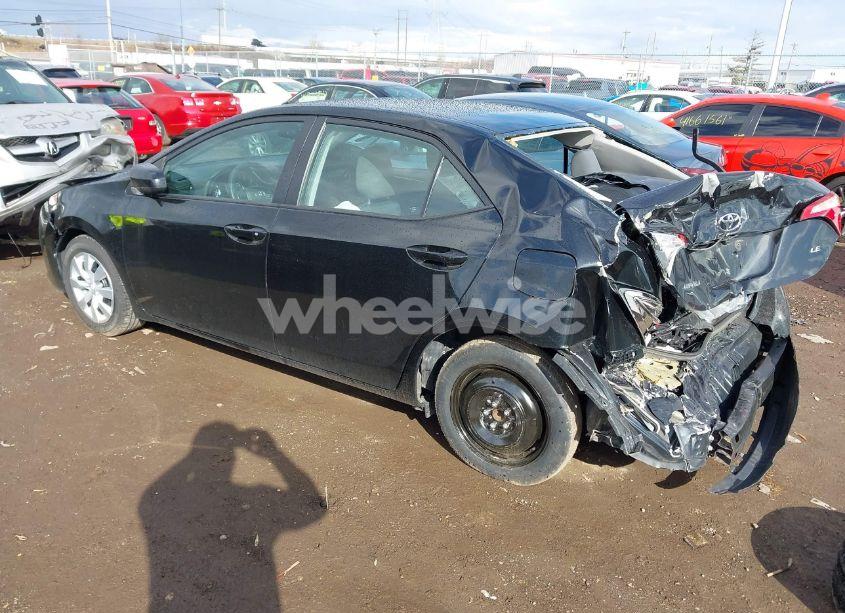 Photo 3 of 2019 Toyota Corolla LE (VIN 2T1BURHE2KC202994)