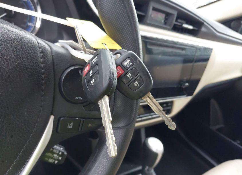 Photo 11 of 2019 Toyota Corolla LE (VIN 2T1BURHE2KC206043)