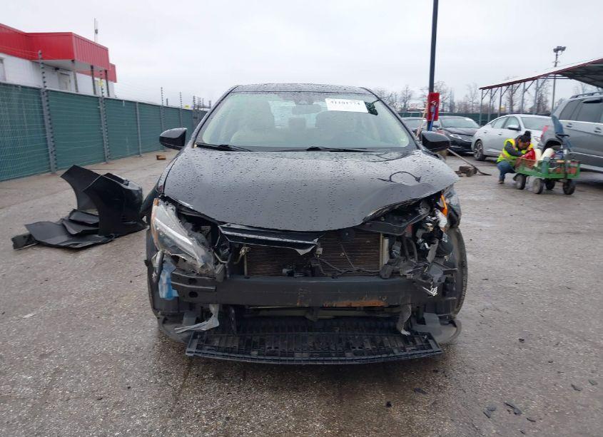 Photo 13 of 2019 Toyota Corolla LE (VIN 2T1BURHE2KC206043)