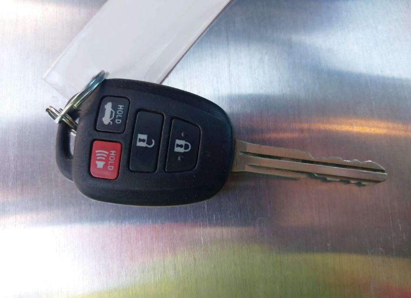 Photo 11 of 2019 Toyota Corolla LE (VIN 2T1BURHE2KC206690)