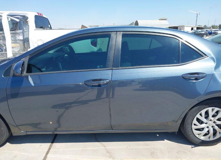 Photo 14 of 2019 Toyota Corolla LE (VIN 2T1BURHE2KC206690)