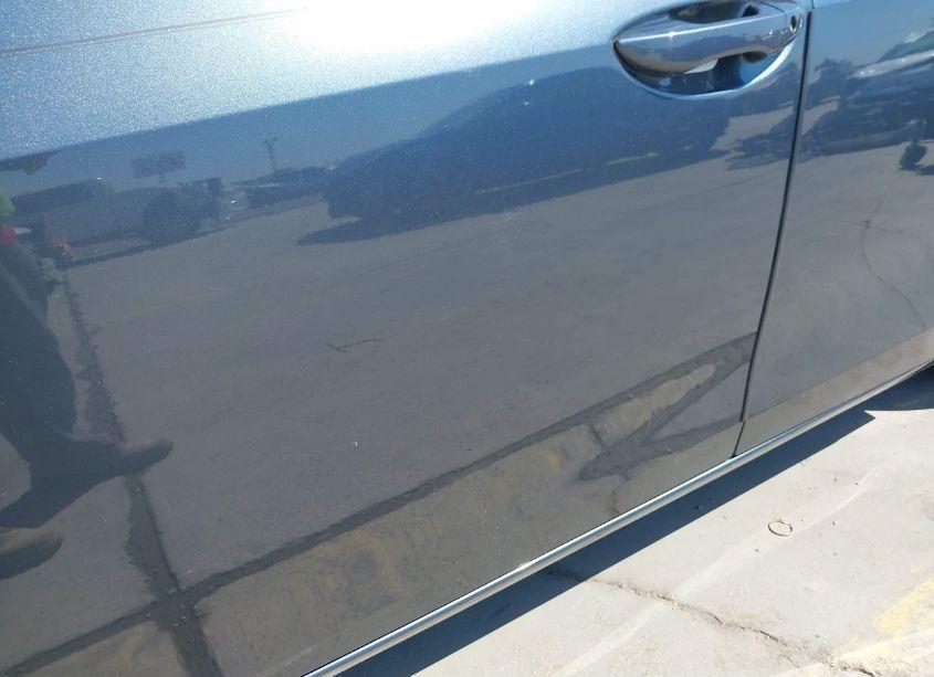 Photo 20 of 2019 Toyota Corolla LE (VIN 2T1BURHE2KC206690)