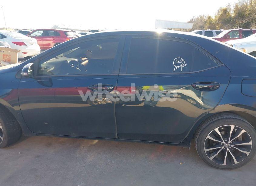 Photo 14 of 2019 Toyota Corolla SE (VIN 2T1BURHE2KC222694)