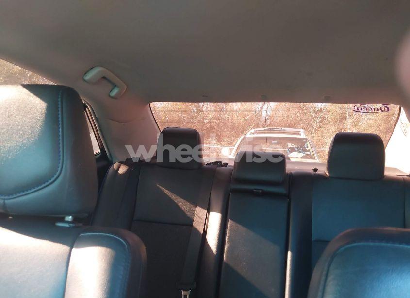 Photo 17 of 2019 Toyota Corolla SE (VIN 2T1BURHE2KC222694)