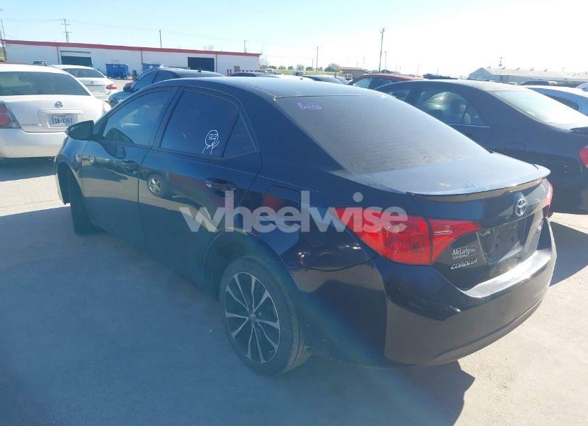Photo 3 of 2019 Toyota Corolla SE (VIN 2T1BURHE2KC222694)