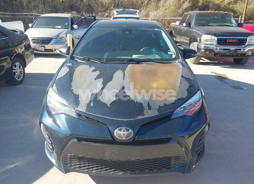 Photo 6 of 2019 Toyota Corolla SE (VIN 2T1BURHE2KC222694)