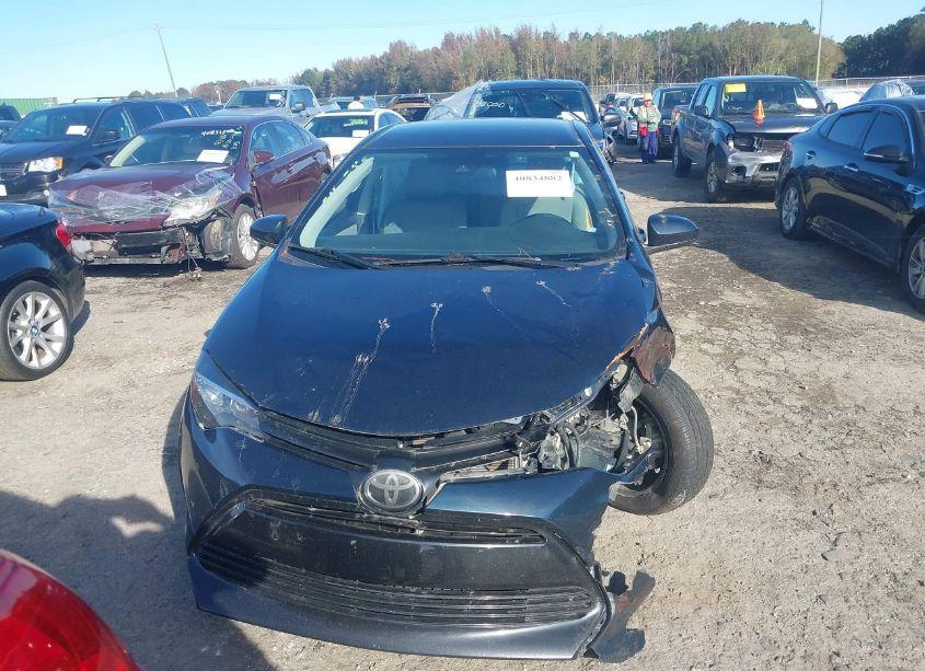 Photo 12 of 2019 Toyota Corolla LE (VIN 2T1BURHE2KC223568)