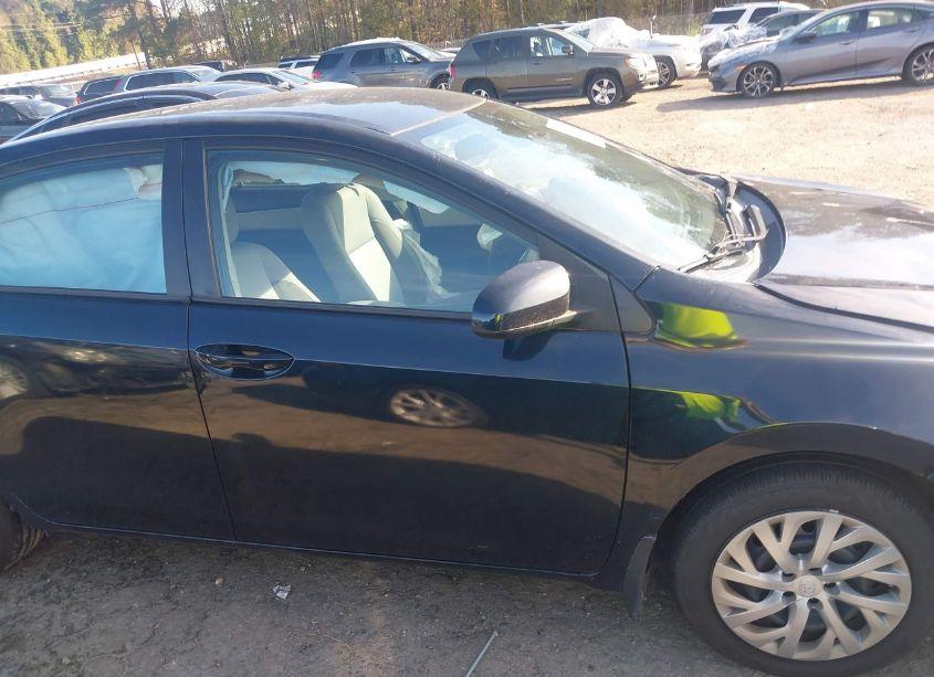 Photo 13 of 2019 Toyota Corolla LE (VIN 2T1BURHE2KC223568)