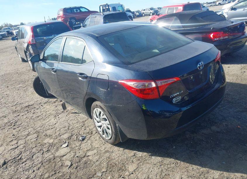 Photo 3 of 2019 Toyota Corolla LE (VIN 2T1BURHE2KC223568)