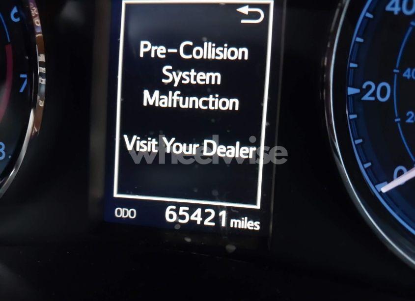 Photo 15 of 2019 Toyota Corolla L/LE/XLE/SE/XSE (VIN 2T1BURHE2KC224221)