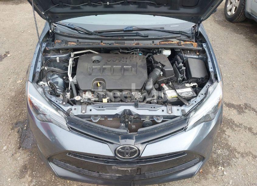 Photo 10 of 2019 Toyota Corolla LE (VIN 2T1BURHE2KC240726)