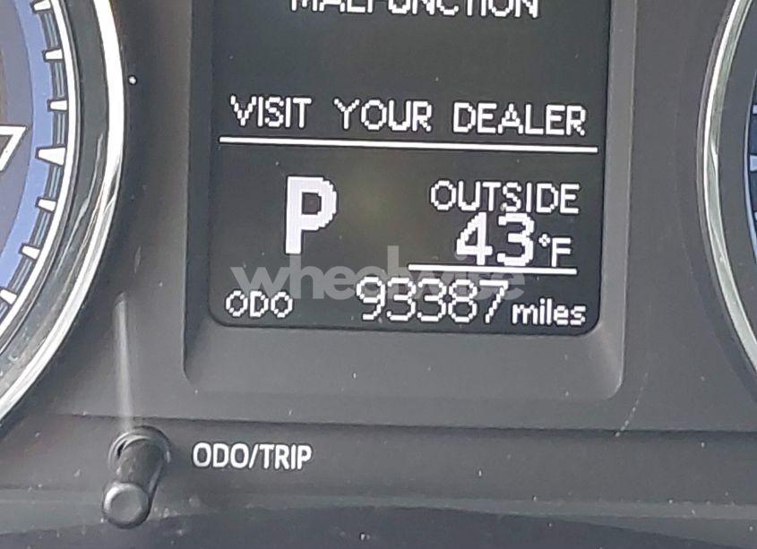 Photo 15 of 2019 Toyota Corolla LE (VIN 2T1BURHE2KC240726)