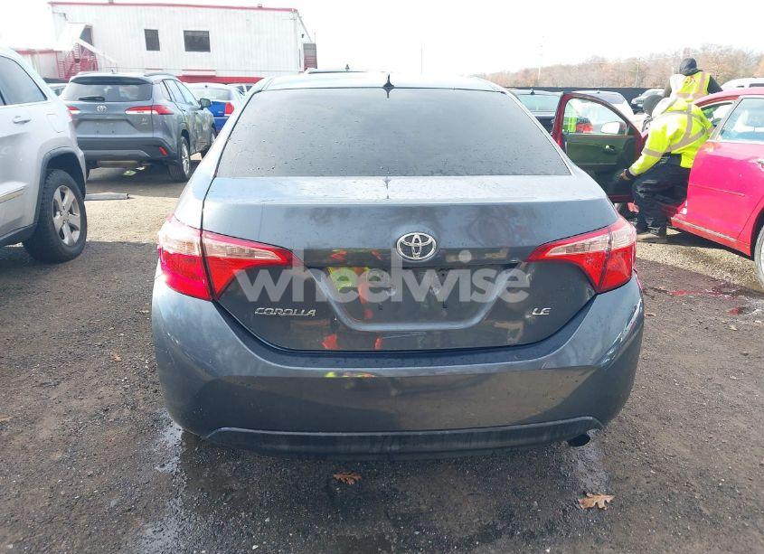 Photo 16 of 2019 Toyota Corolla LE (VIN 2T1BURHE2KC240726)