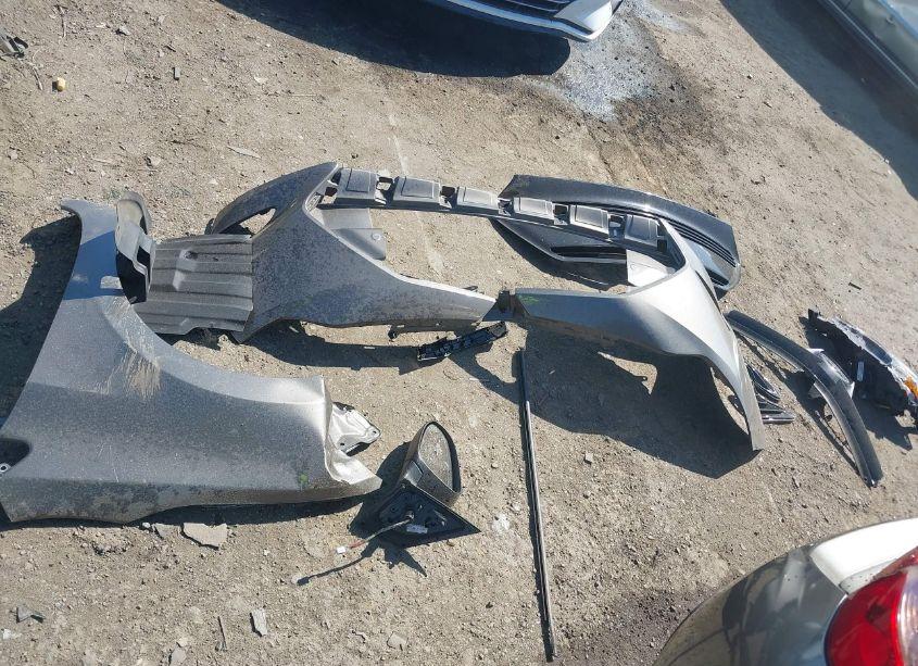 Photo 12 of 2019 Toyota Corolla LE (VIN 2T1BURHE2KC241858)