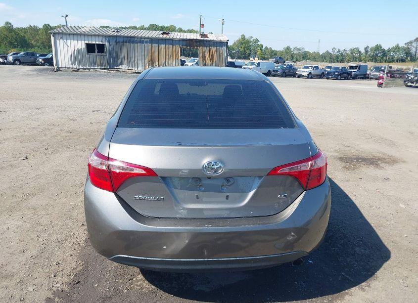 Photo 17 of 2019 Toyota Corolla LE (VIN 2T1BURHE2KC241858)