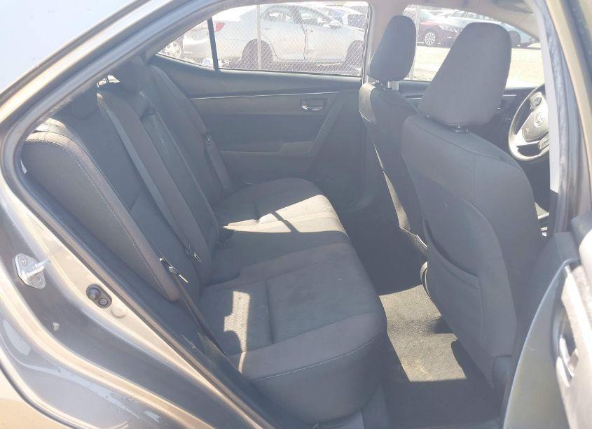 Photo 8 of 2019 Toyota Corolla LE (VIN 2T1BURHE2KC241858)