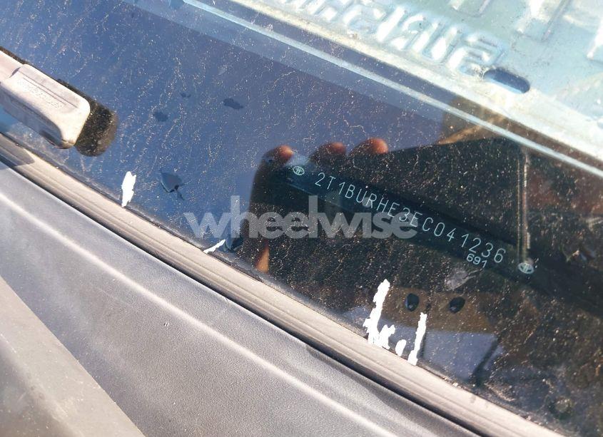 Photo 9 of 2014 Toyota Corolla LE (VIN 2T1BURHE3EC041236)