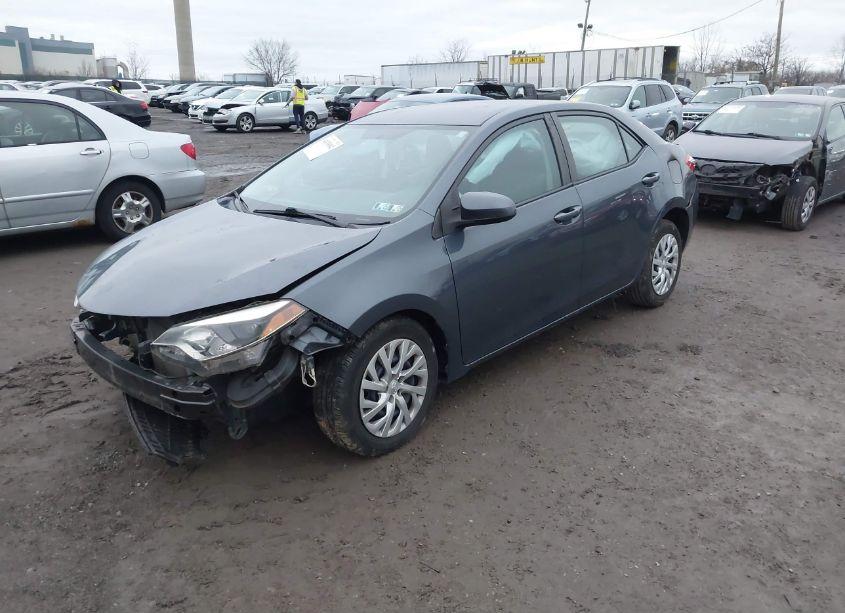Photo 2 of 2014 Toyota Corolla LE (VIN 2T1BURHE3EC049787)