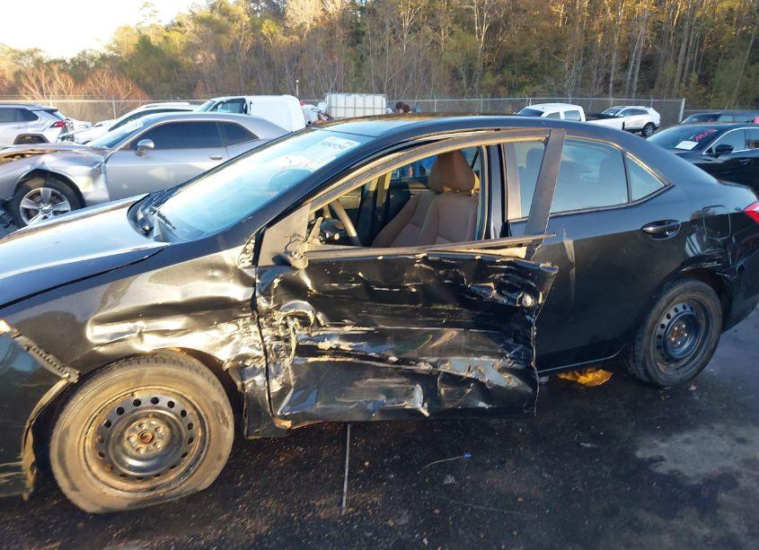 Photo 6 of 2014 Toyota Corolla LE (VIN 2T1BURHE3EC081168)