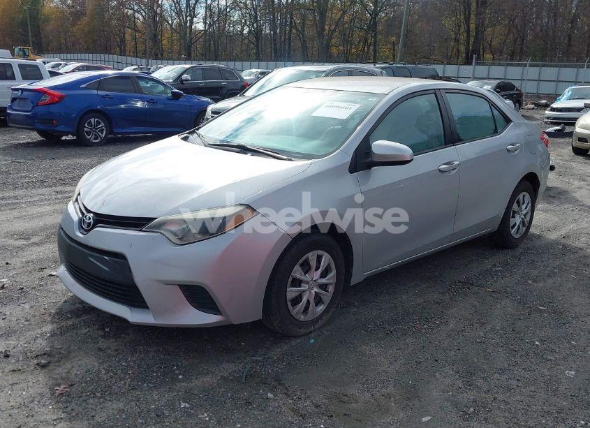Photo 2 of 2014 Toyota Corolla L (VIN 2T1BURHE3EC085639)
