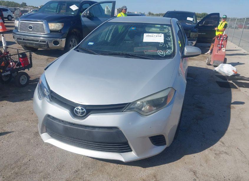 Photo 2 of 2014 Toyota Corolla L (VIN 2T1BURHE3EC100057)