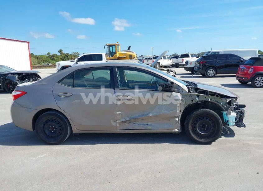Photo 13 of 2014 Toyota Corolla LE (VIN 2T1BURHE3EC113195)