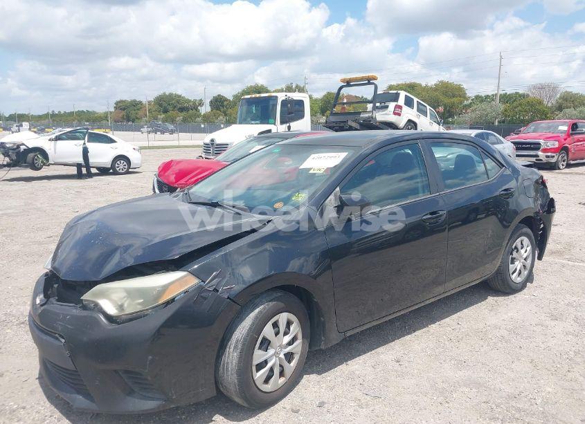 Photo 2 of 2014 Toyota Corolla L (VIN 2T1BURHE3EC129042)