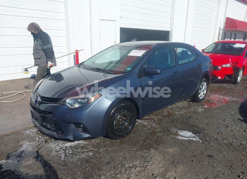 Photo 2 of 2014 Toyota Corolla LE (VIN 2T1BURHE3EC137318)