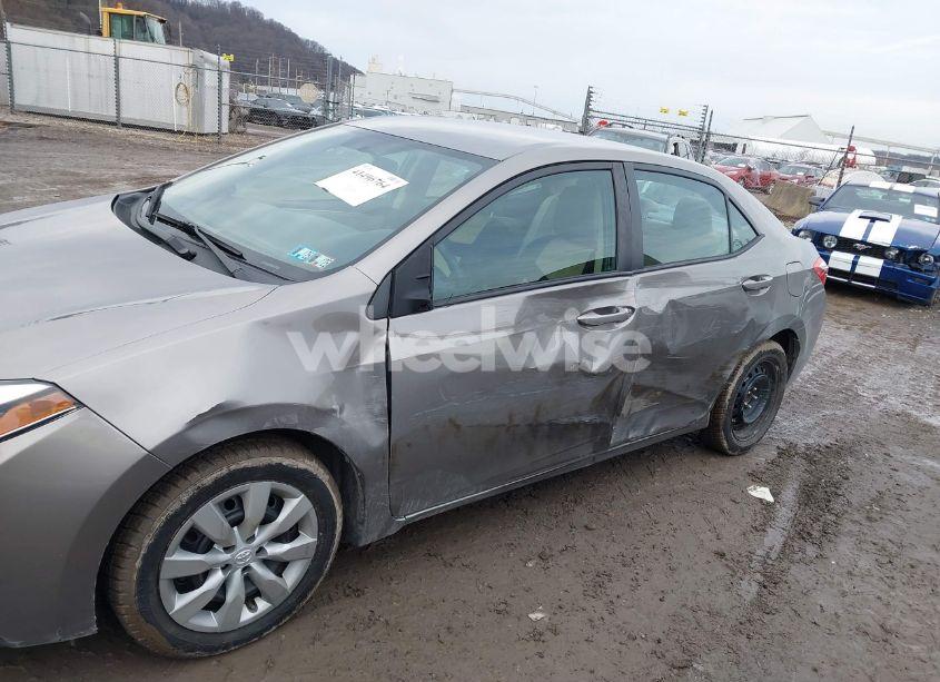 Photo 6 of 2014 Toyota Corolla LE (VIN 2T1BURHE3EC151574)