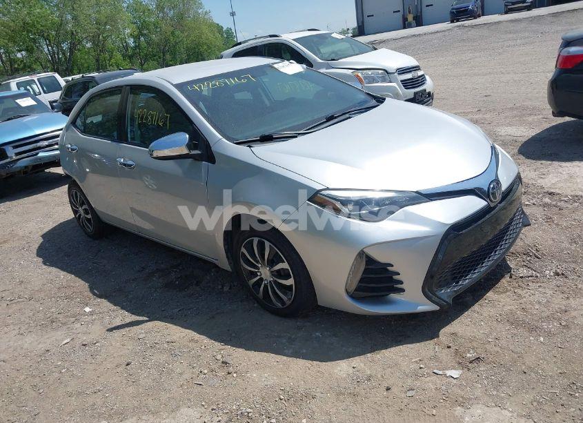 2014 Toyota Corolla LE (VIN 2T1BURHE3EC188754) main photo