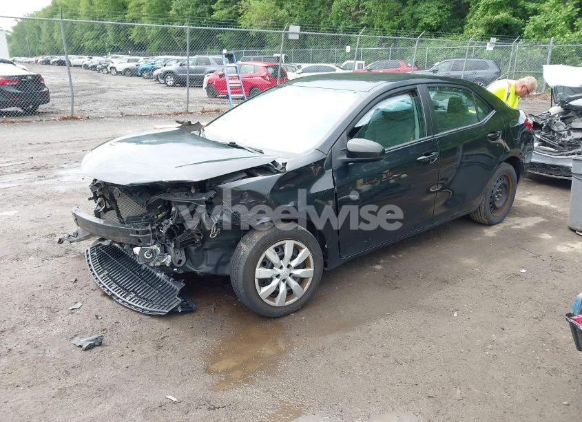 Photo 2 of 2014 Toyota Corolla LE (VIN 2T1BURHE3EC206797)