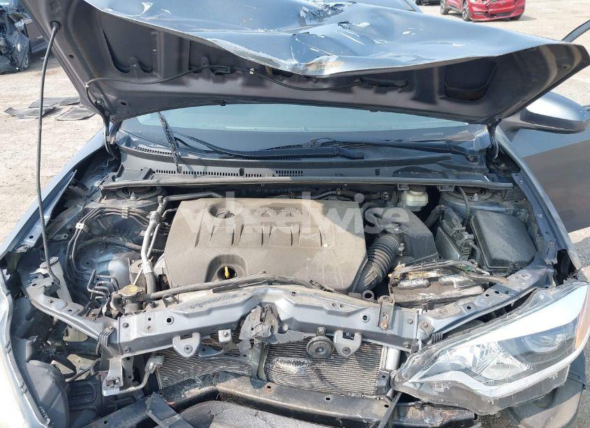 Photo 10 of 2015 Toyota Corolla LE (VIN 2T1BURHE3FC246766)