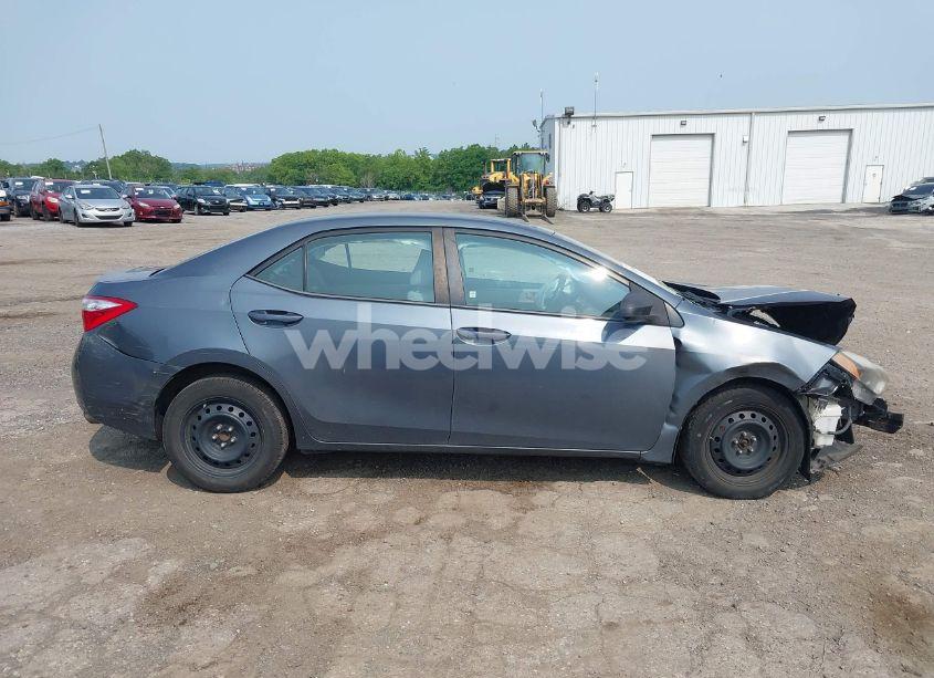 Photo 14 of 2015 Toyota Corolla LE (VIN 2T1BURHE3FC246766)