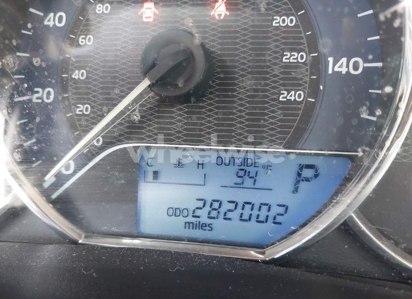 Photo 15 of 2015 Toyota Corolla LE (VIN 2T1BURHE3FC251448)