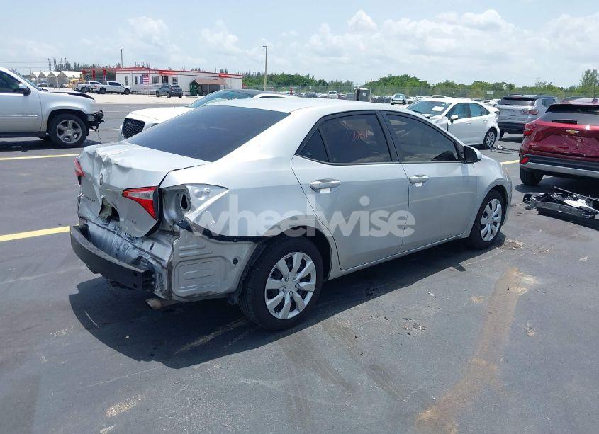 Photo 4 of 2015 Toyota Corolla LE (VIN 2T1BURHE3FC253443)