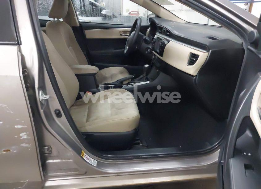 Photo 5 of 2015 Toyota Corolla LE (VIN 2T1BURHE3FC256780)