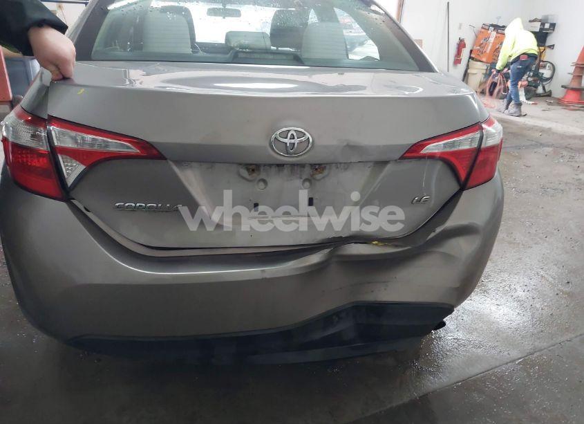 Photo 6 of 2015 Toyota Corolla LE (VIN 2T1BURHE3FC256780)