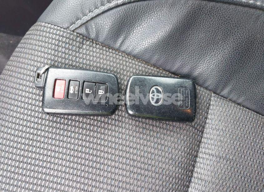 Photo 11 of 2015 Toyota Corolla S PLUS (VIN 2T1BURHE3FC287074)