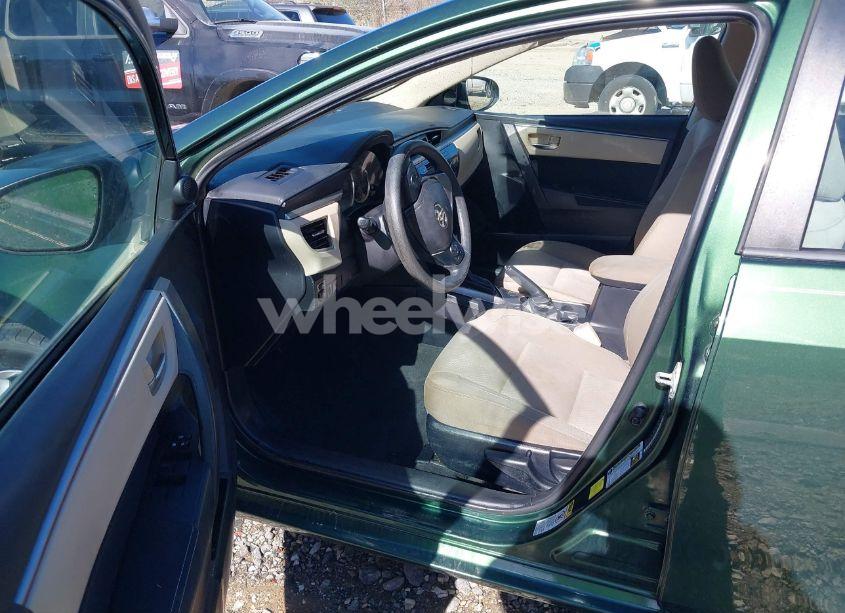 Photo 11 of 2015 Toyota Corolla LE (VIN 2T1BURHE3FC289178)