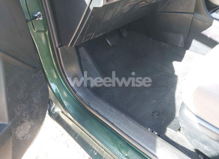 Photo 12 of 2015 Toyota Corolla LE (VIN 2T1BURHE3FC289178)